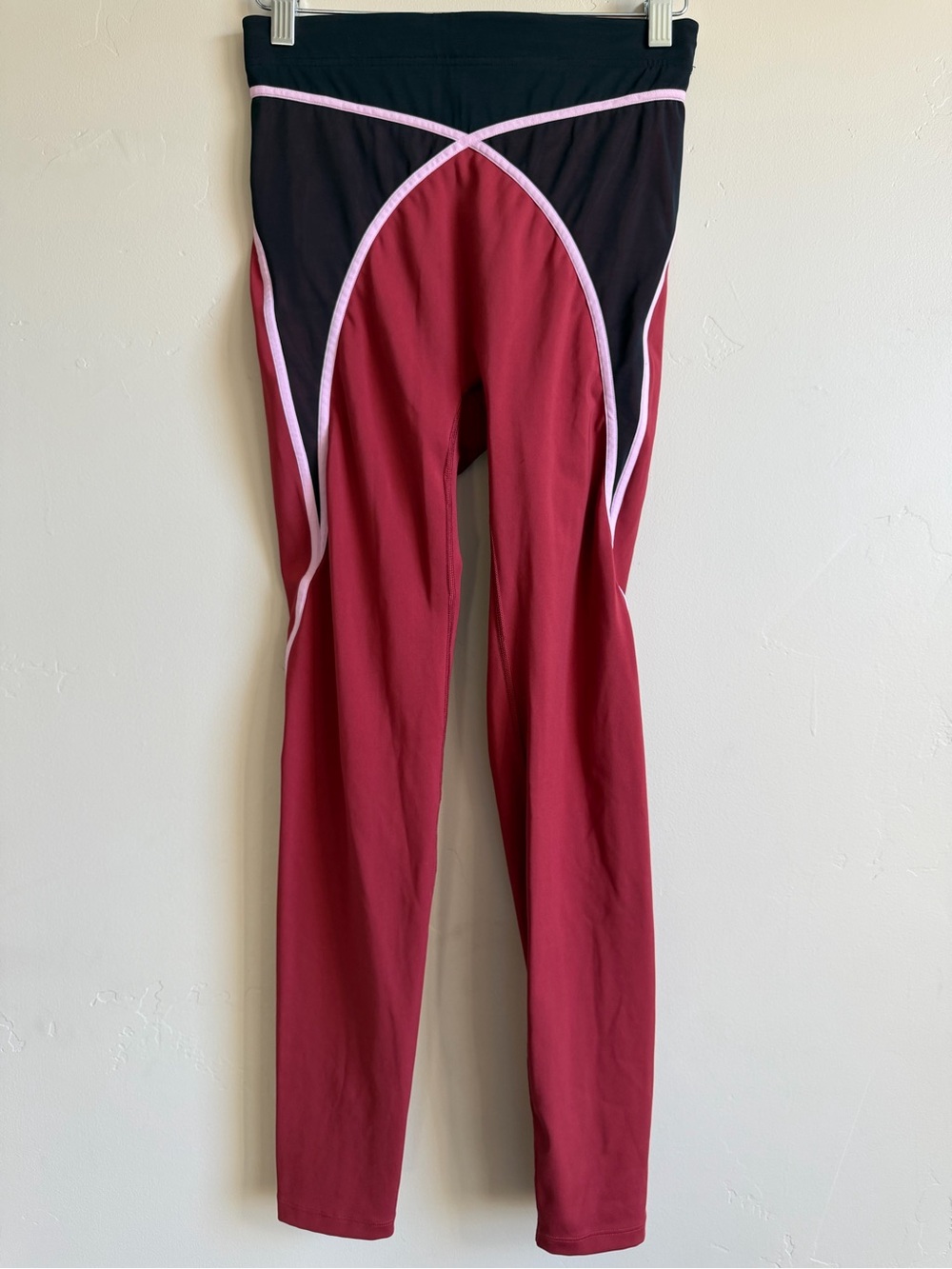 Women’s Fenty Yoga Leggings Size Medium